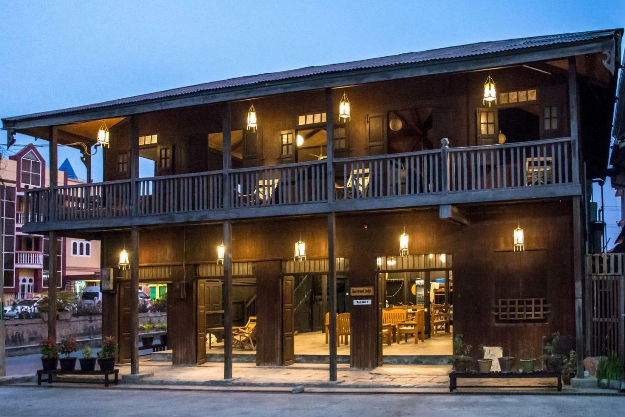 Hardwood Lodge Nyaung Shwe Eksteriør billede