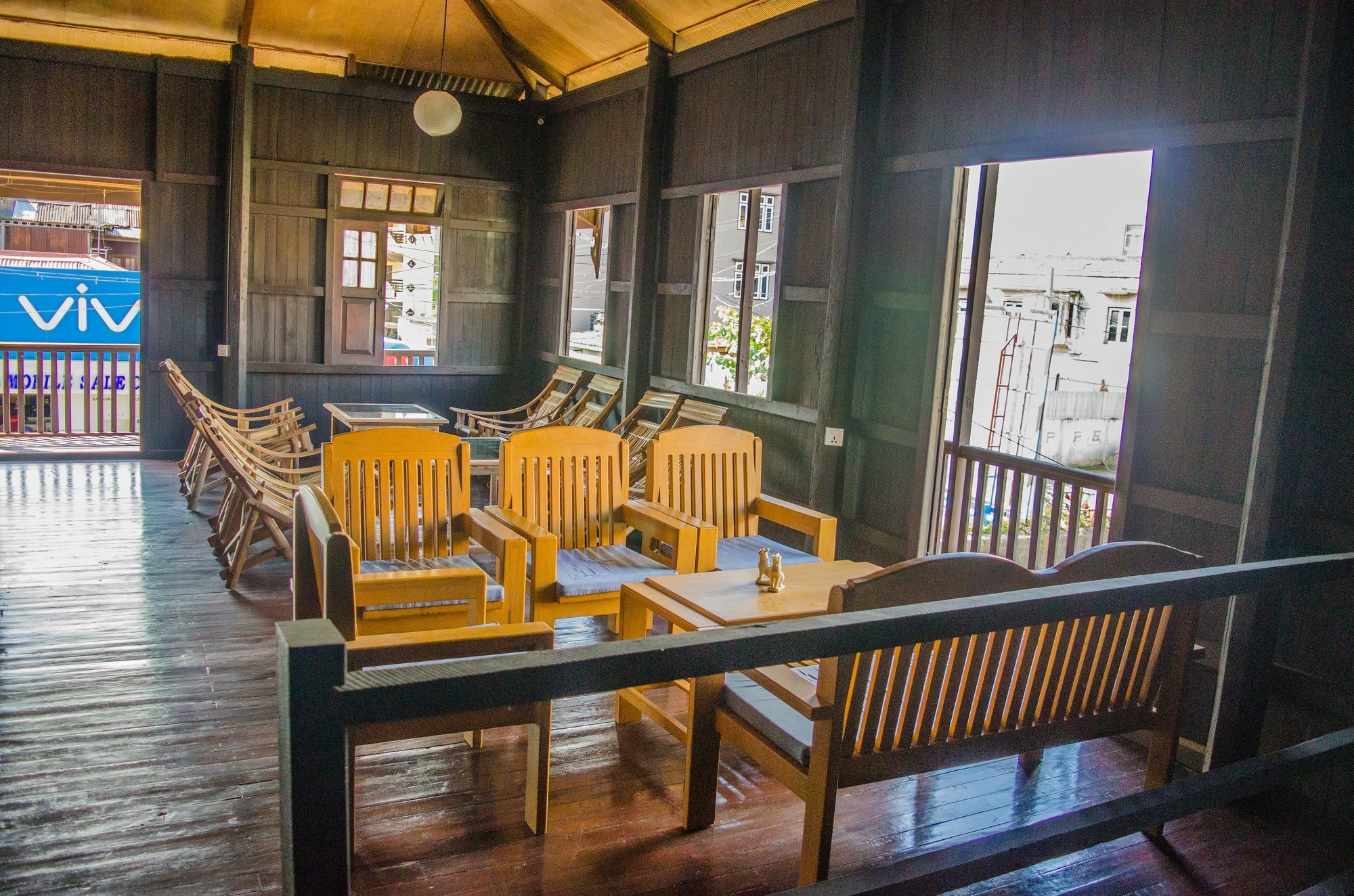 Hardwood Lodge Nyaung Shwe Eksteriør billede